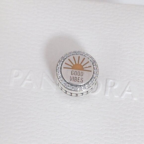 Pandora Good Vibes Exclusive Charm Bead Bracelet Pendant S925 Silver - Picture 3 of 8